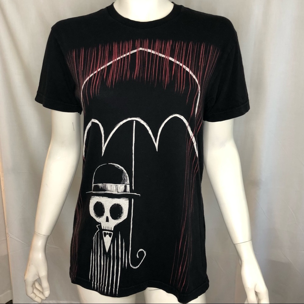 Akumu Ink skeleton under a umbrella woman’s size small